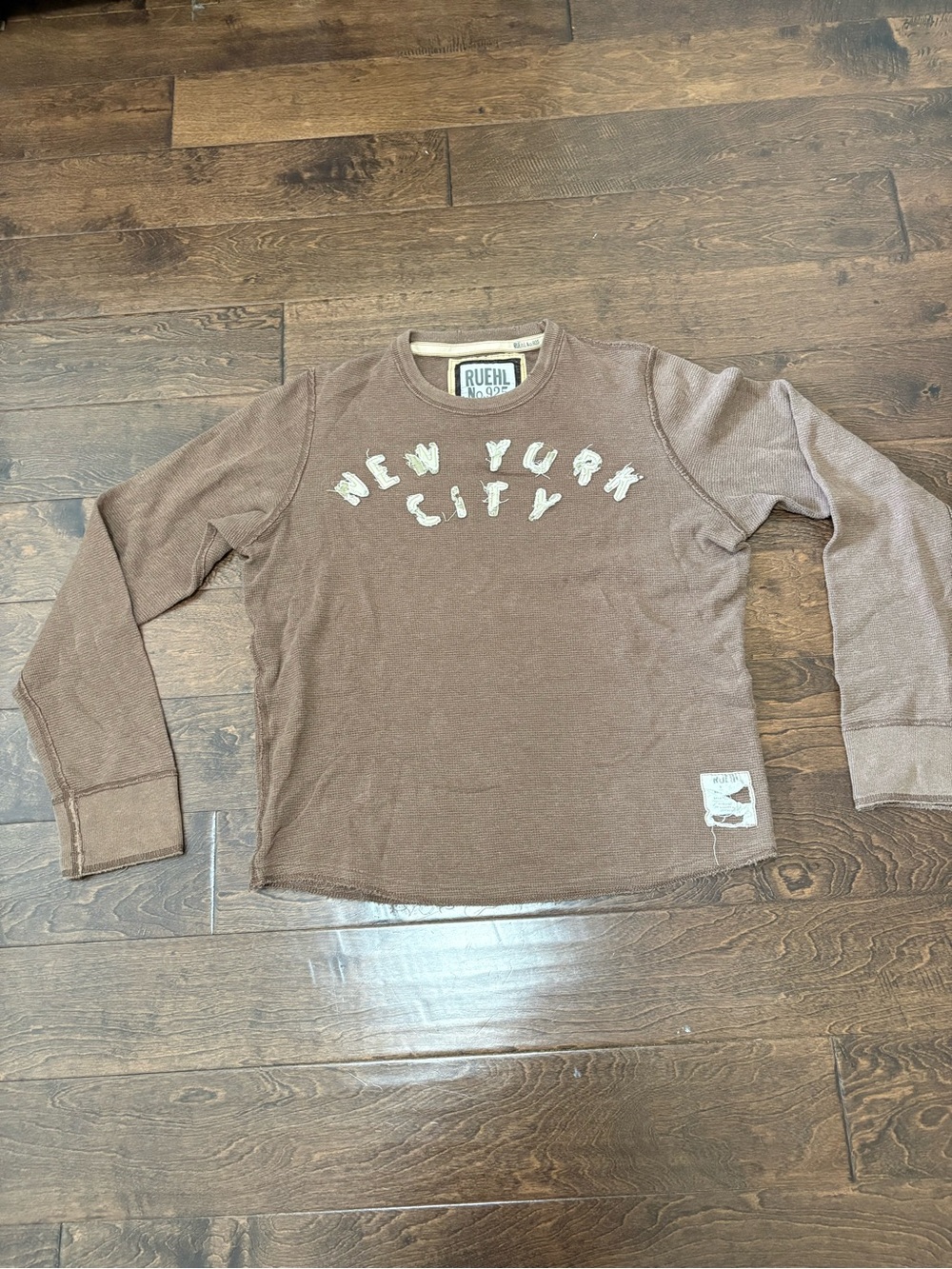 Ruehl No.925 Brown 'New York City' Crewneck Sweatshirt
